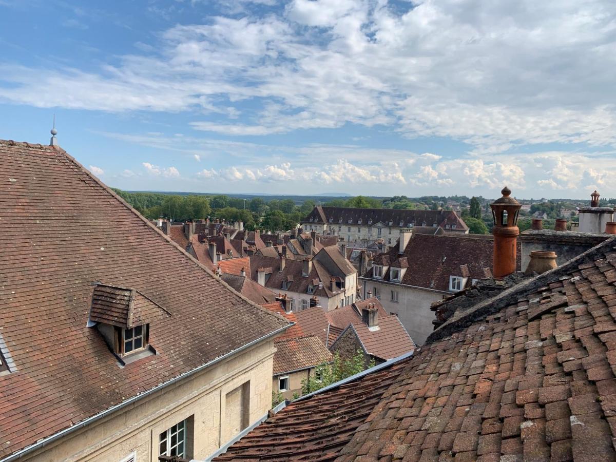 Bellevue Appartement Sous Les Toits Hypercentre Climatise Dole Exterior foto