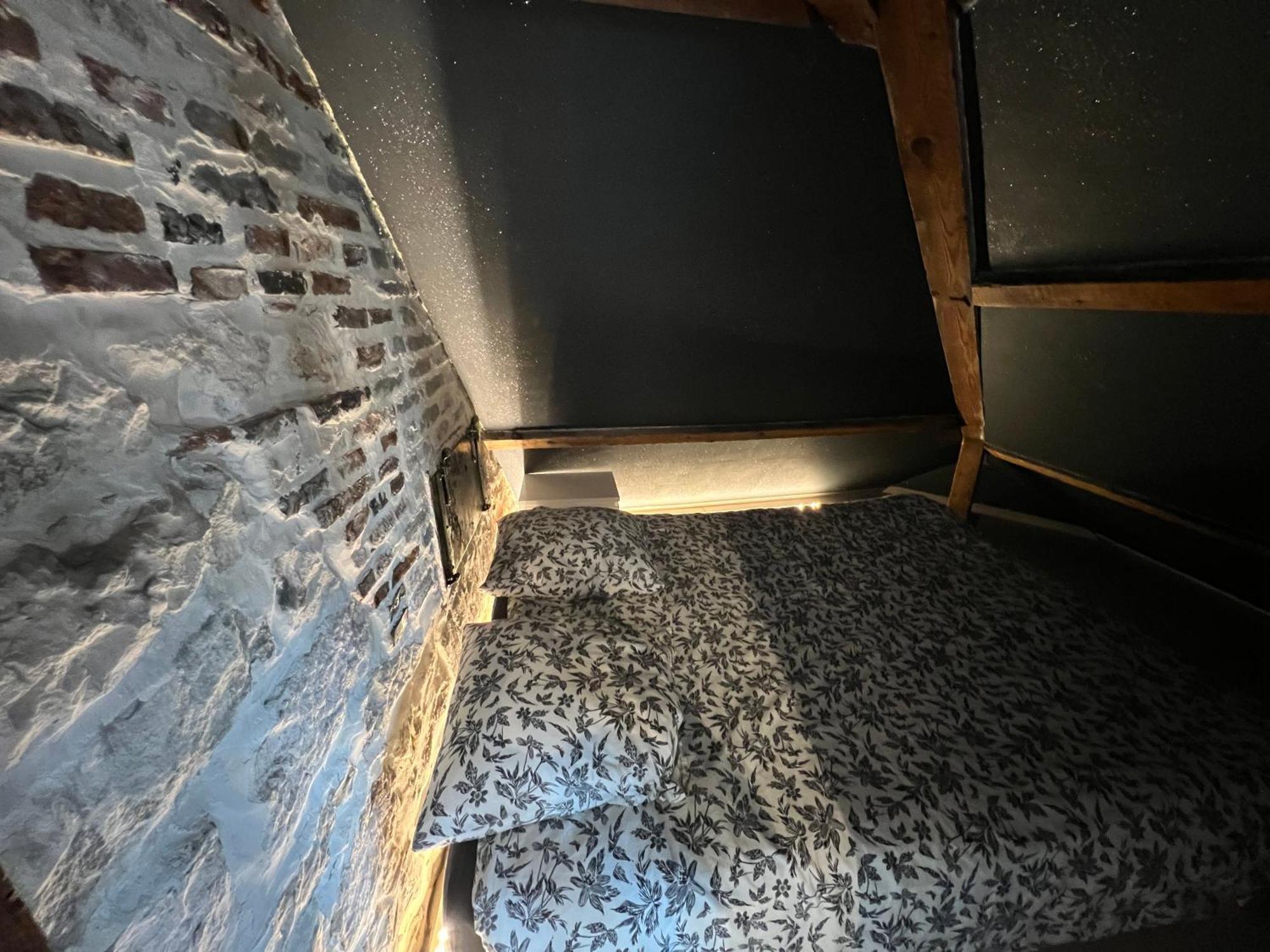 Bellevue Appartement Sous Les Toits Hypercentre Climatise Dole Exterior foto